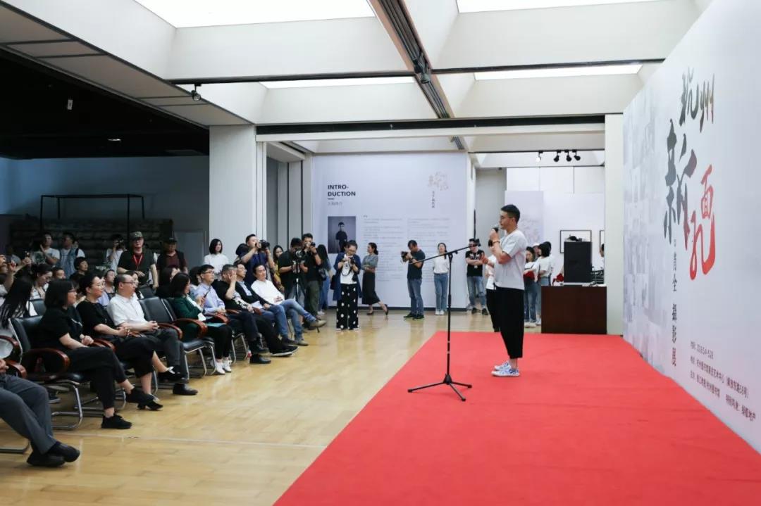 时隔一载，，，，，优美再续，，，，，1xbet官方app地产&amp;肖全杭州新面目摄影展温情启幕