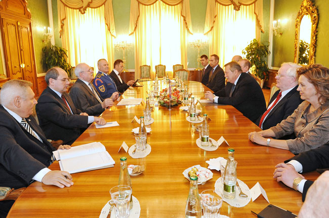 һ���� - �������ĵ羺ƽ̨